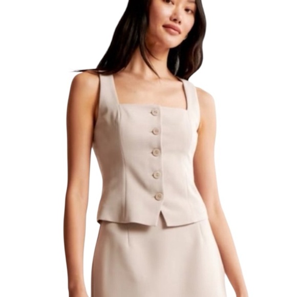 Abercrombie & Fitch Mara Tailored Vest - Picture 1 of 12